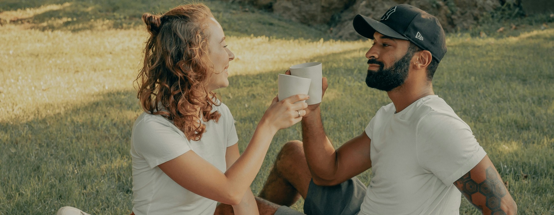 couple having coffee in park